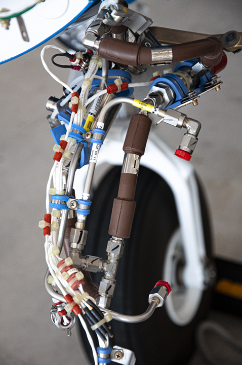 AtlasAircraftCenter Avionics14