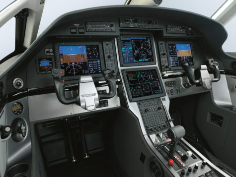 AtlasAircraftCenter Avionics9 e1565379962751